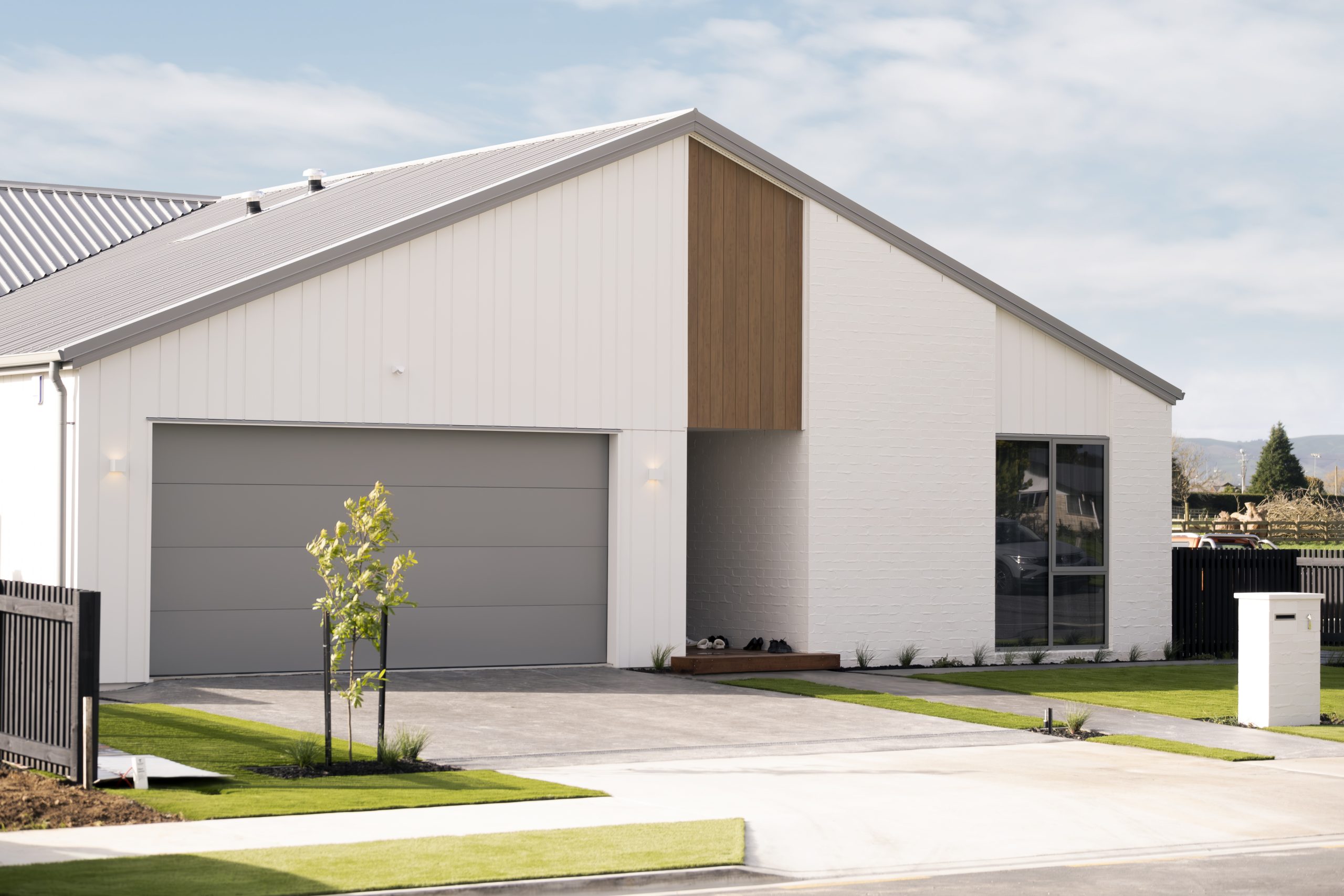 Kelly Road Show Home Urban Homes